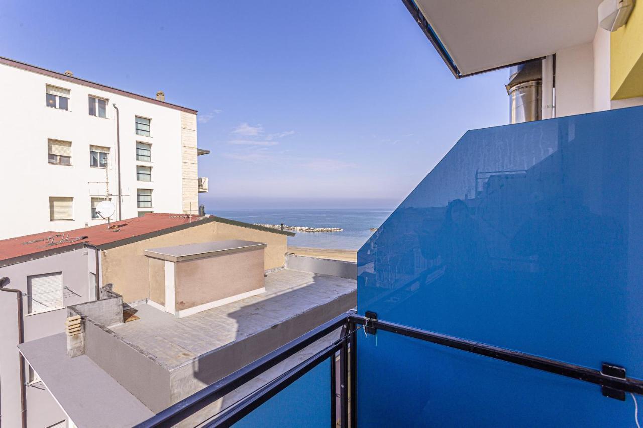 Hotel Continental Bellaria-Igea Marina Buitenkant foto