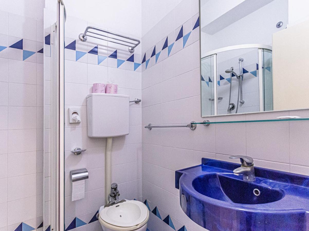 Hotel Continental Bellaria-Igea Marina Buitenkant foto