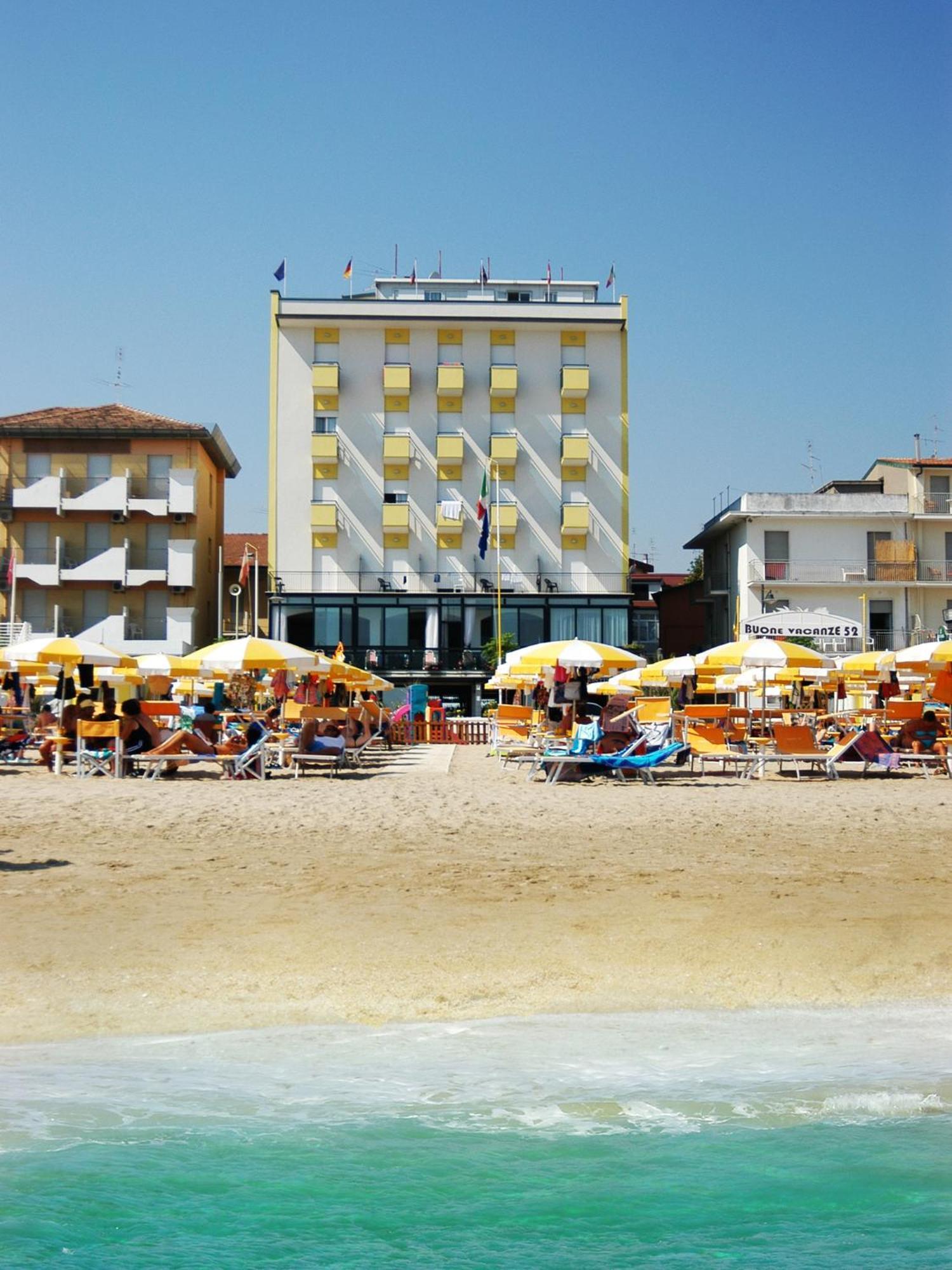 Hotel Continental Bellaria-Igea Marina Buitenkant foto