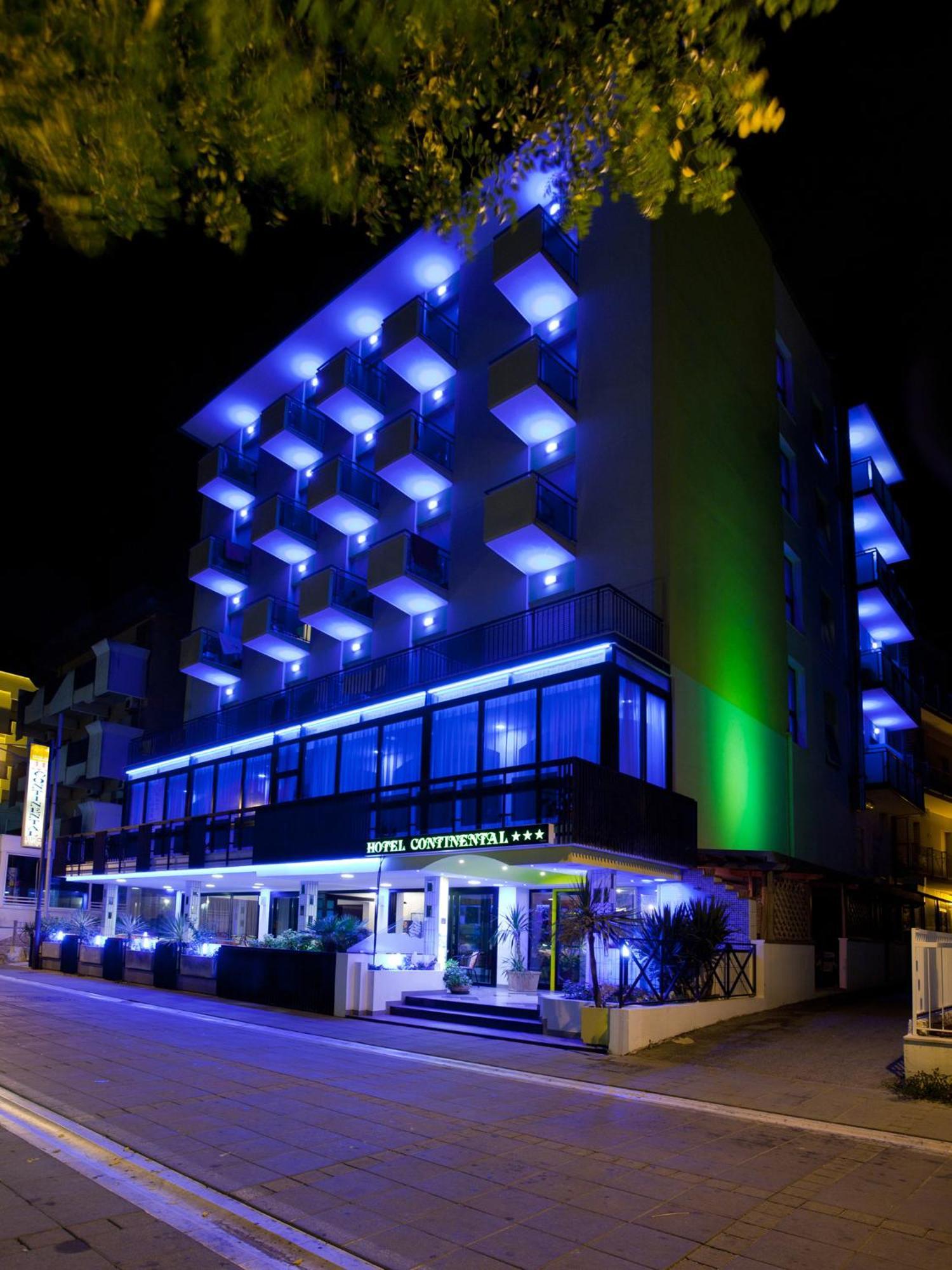 Hotel Continental Bellaria-Igea Marina Buitenkant foto