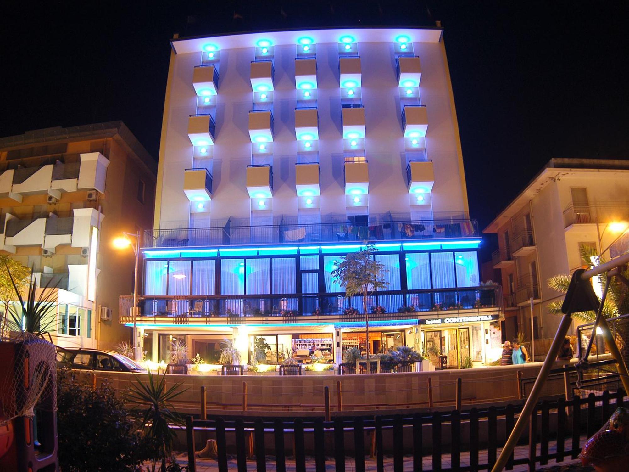 Hotel Continental Bellaria-Igea Marina Buitenkant foto